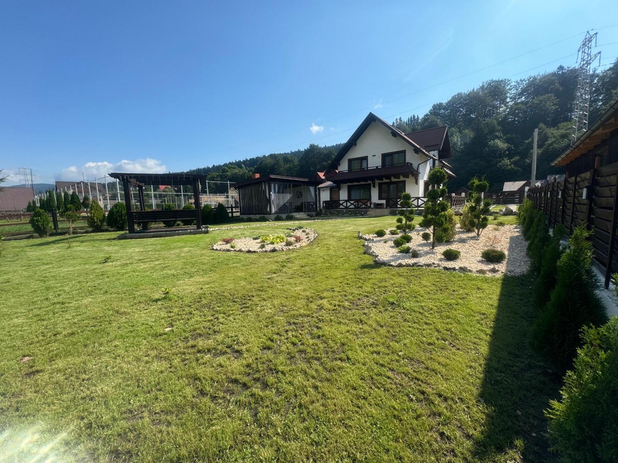 Casuta Doi Ponei Villa Busteni Exterior photo